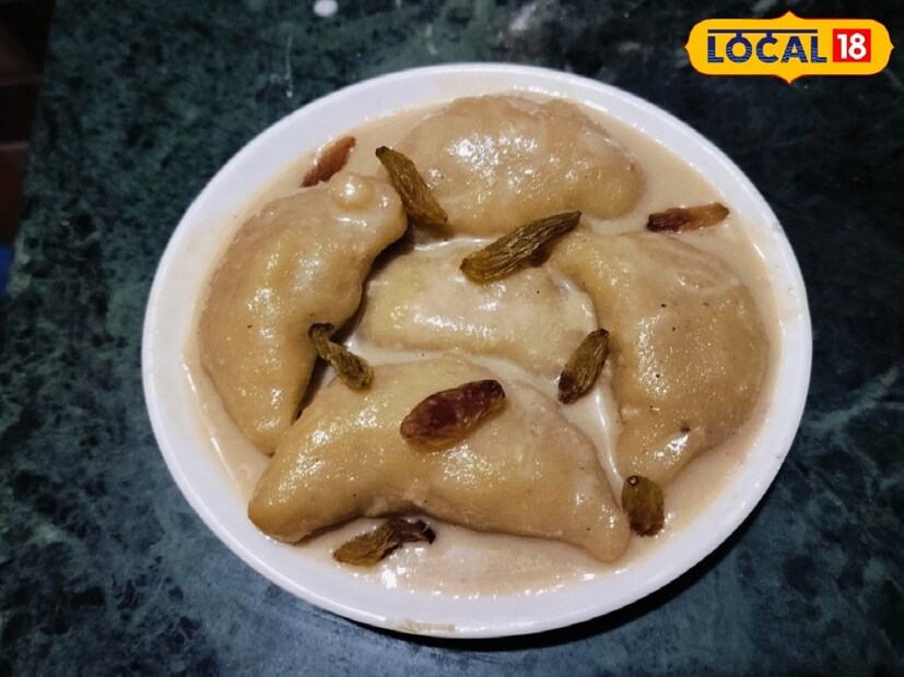 শীতকালে বাড়িতে অতিথি এলেই বানিয়ে ফেলুন স্বাদের দুধপুলি! মন জয় করে নেবেন নিমেষেই। (রিপোর্টার-- সুস্মিতা গোস্বামী)
