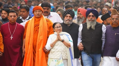 নেতাজির জন্মদিনকে জাতীয় ছুটি ঘোষণা করা হোক, ফের সরব মমতা বন্দ্যোপাধ্যায় নেতাজির জন্মদিনকে জাতীয় ছুটি ঘোষণা করা হোক, ফের সরব মমতা বন্দ্যোপাধ্যায়