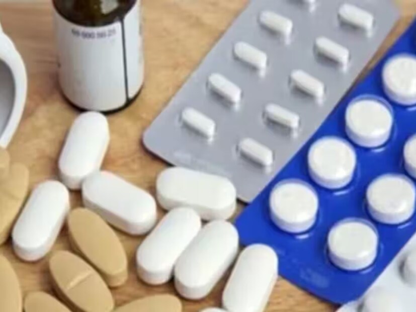 ৭) ট্যাবলেট ওমেলরাজোল ( tab omeprazole ) :- কারও যদি বুকে জ্বালাপোড়া করে , গ্যাস ,অম্বল হয় তাহলে এই ওষুধটি খাওয়া পারে ।