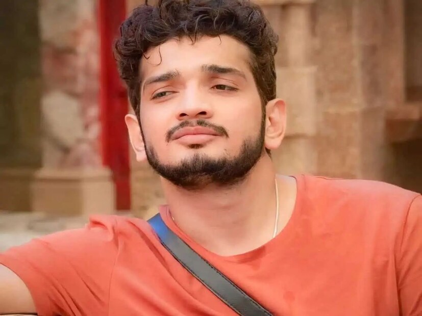 ‘‘গত বছর আমাদের বিচ্ছেদ চূড়ান্ত হয়। এর মধ্যে জীবনে সেরা জিনিসটা এসেছে। আর সেটা হল আমার ছেলে। ওর বয়স ৫, আমার সঙ্গেই থাকে।”