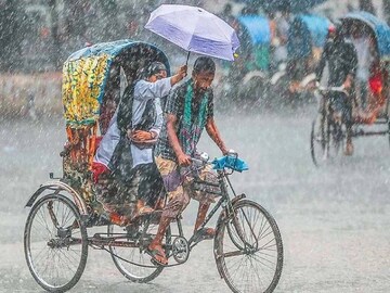 আগামী ২৪ ঘণ্টায় এইসব জেলায় টানা বৃষ্টি! ঘূর্ণাবর্ত, হাইপ্রেশারজোন জোড়া ধাক্কা