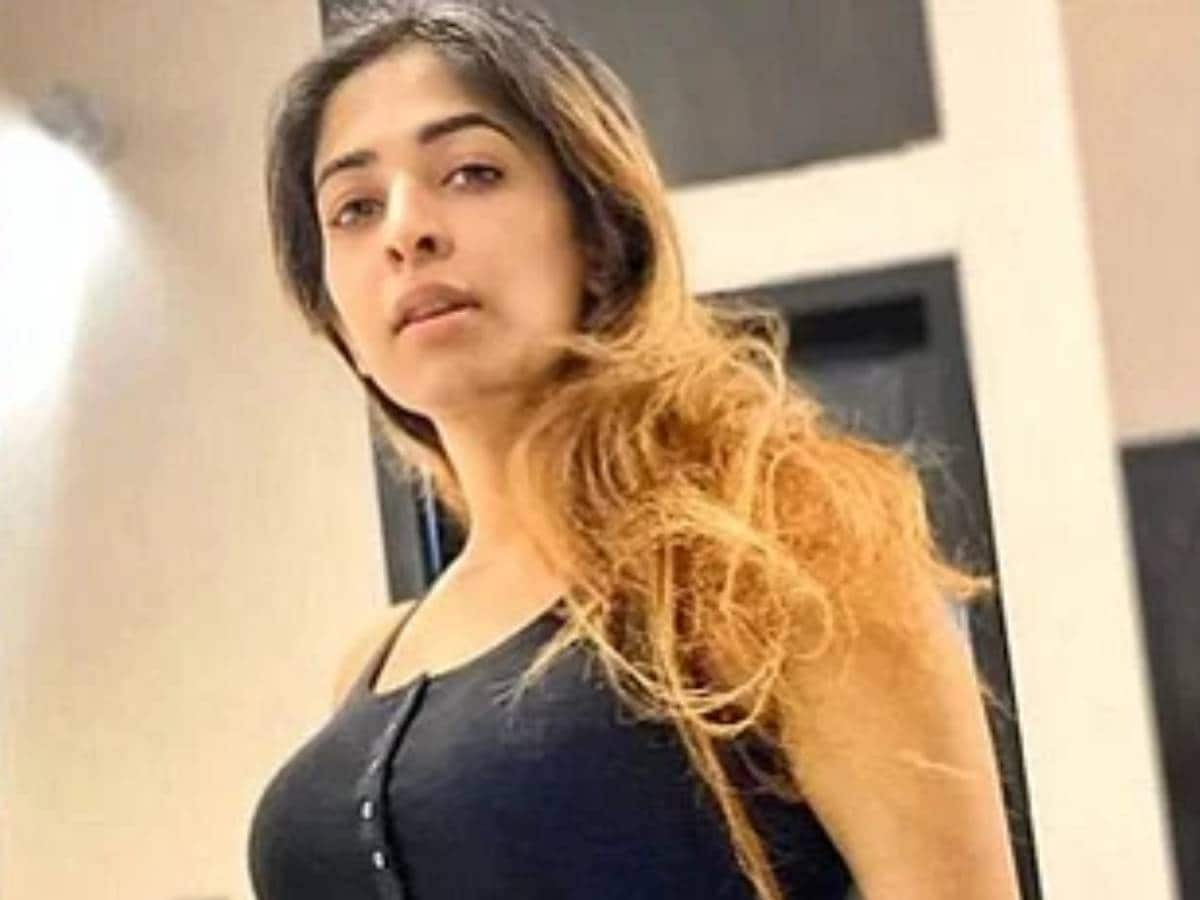 Tasnia Rahman Death: গলায় ওড়না প্যাঁচানো অবস্থায় উদ্ধার দেহ! মডেল ...