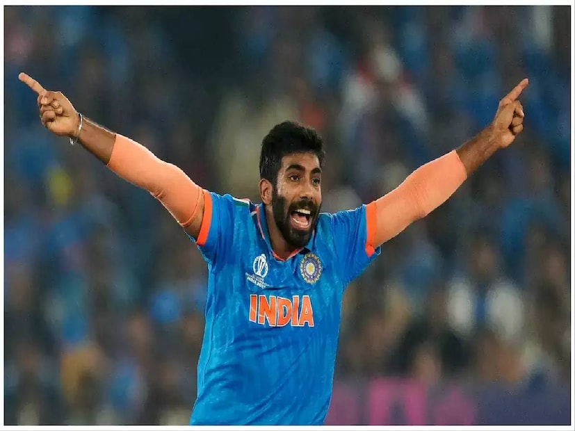 কথা হচ্ছে টিম ইন্ডিয়ার ফাস্ট বোলার জসপ্রীত বুমরার৷ বিভিন্ন রিপোর্ট অনুসারে, ৩০ বছর বয়সি এই বোলারের মোট সম্পত্তির পরিমাণ প্রায় ৫৫ কোটি টাকা বলে অনুমান। বুমরার বার্ষিক রোজগার শুনলে মাথা ঘুরে যাবে৷ 