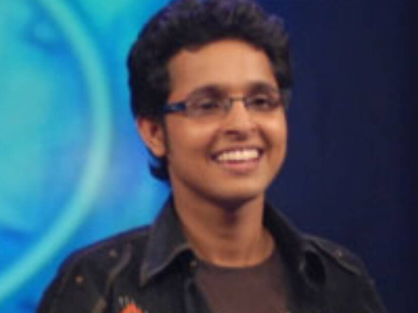 ইমন চট্টোপাধ্যায়। ২০০৭ সালে ইন্ডিয়ান আইডল ৩-এ অংশগ্রহণ করেন বাংলার ছেলে। গায়কীর জোরে শুরু থেকেই জনপ্রিয়তার শীর্ষে পৌঁছে যান তিনি। ইমন চট্টোপাধ্যায়। ২০০৭ সালে ইন্ডিয়ান আইডল ৩-এ অংশগ্রহণ করেন বাংলার ছেলে। গায়কীর জোরে শুরু থেকেই জনপ্রিয়তার শীর্ষে পৌঁছে যান তিনি।