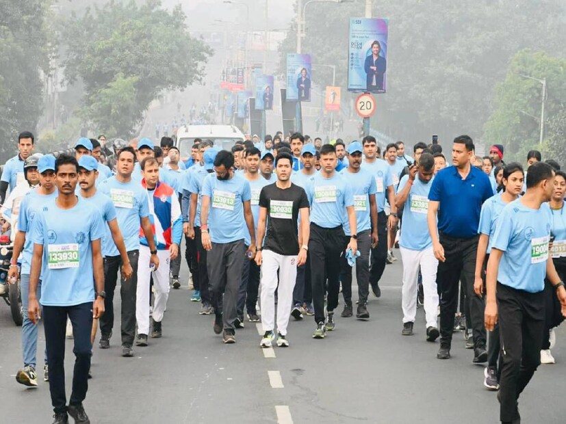 এদিন অভিষেক বন্দোপাধ্যায় অবশ্য ফিনিশার ছিলেন। এদিন কলকাতা পুলিশ কমিশনার বিনীত গোয়েলের সাথেও তাঁকে দেখা যায়। 