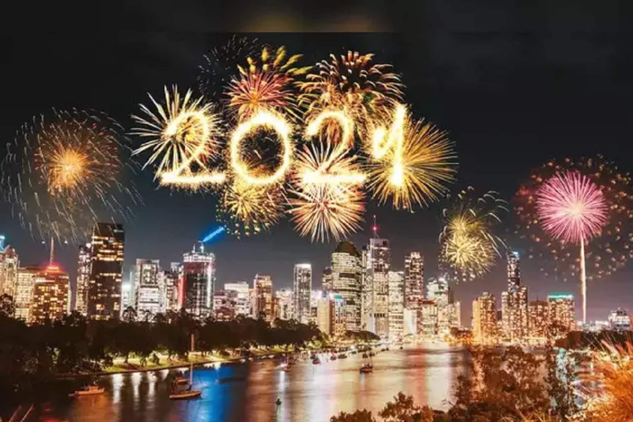 নিউ জিল্যান্ড থেকে নিউ ইয়র্ক, কীভাবে হল বর্ষবরণ? দেখুন