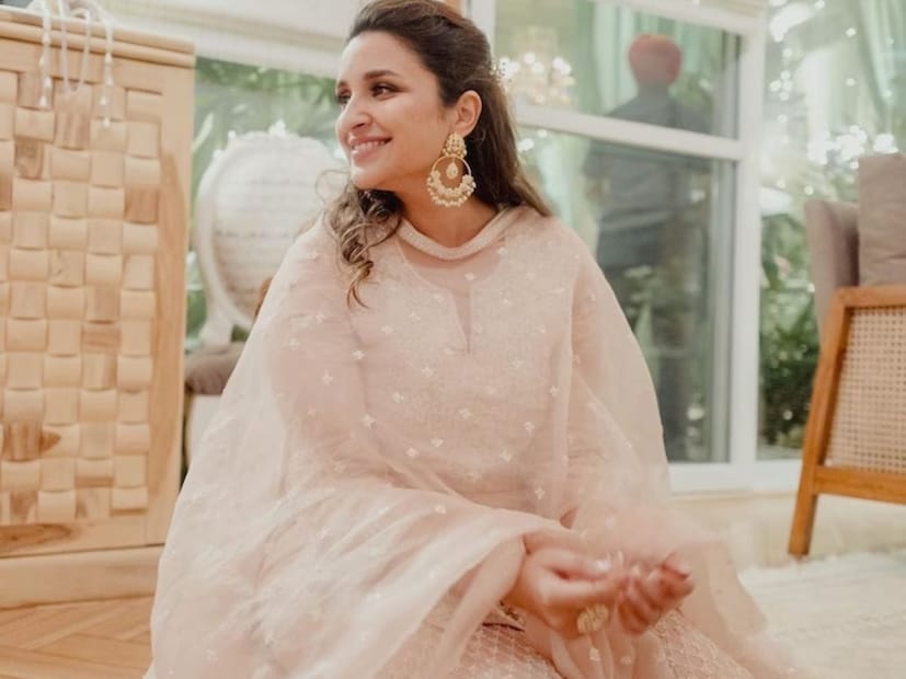 বরাবরই এই সম্পর্ক নিয়ে বেশ খোলামেলাই ছিলেন অভিনেত্রী। এক সাক্ষাৎকারে এ-ও জানিয়েছিলেন যে, আলাপ হওয়ার মাত্র ৫ মিনিটের মধ্যেই জেনে গিয়েছিলেন যে, রাঘবের সঙ্গেই গাঁটছড়া বাঁধবেন তিনি।