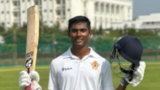 ক্রিকেটে ফের ব্যক্তিগত ৪০০ রান