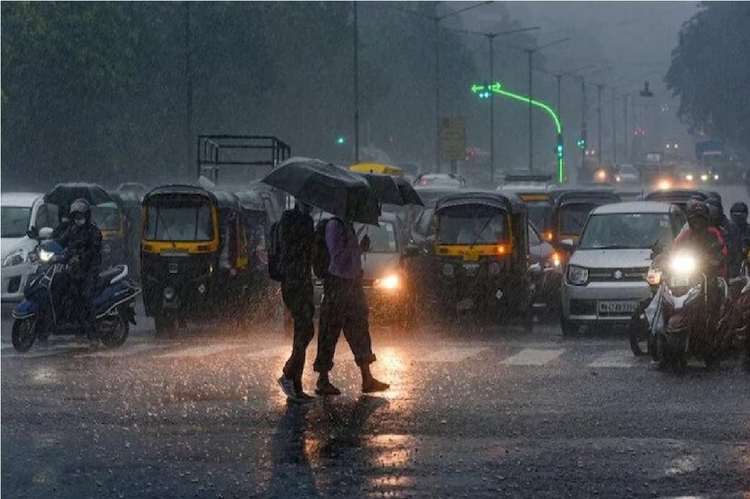 প্রধানত বিক্ষিপ্তভাবে বৃষ্টিপাতের সম্ভাবনা রয়েছে। আগামিকাল বজ্রবিদ্যুৎ-সহ বৃষ্টির সম্ভাবনা। বিক্ষিপ্তভাবে হালকা থেকে মাঝারি বৃষ্টির সতর্কতা। শিলাবৃষ্টির সম্ভাবনা।