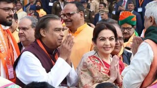 রামমন্দিরে সস্ত্রীক মুকেশ আম্বানি 