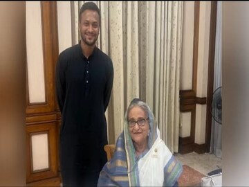 শেখ হাসিনার দল আওয়ামি লিগের প্রার্থী হয়েছেন শাকিব৷ ছবি- শেখ হাসিনার এক্স হ্যান্ডেল থেকে নেওয়া.