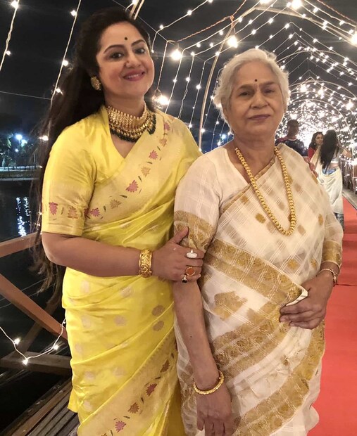 *অভিনেত্রীর এই পোস্টে সকলের চোখে জল। সকলের তাঁকে সমবেদনা জানিয়েছেন। একইসঙ্গে এমন খারাপ সময়ে মন শক্ত রাখার কথাও বলেছেন। ছবিঃ সোশ্যাল মিডিয়া। 
