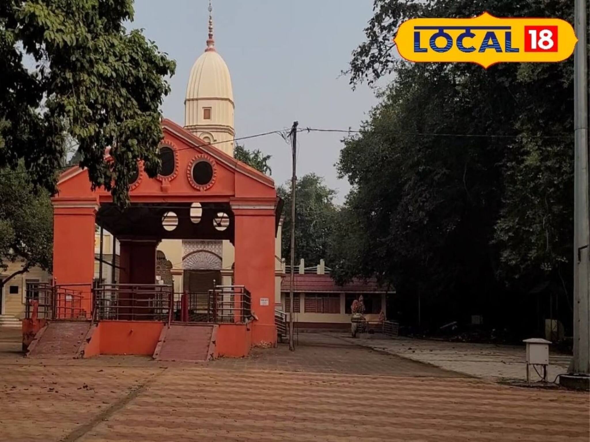 Tourists Spot: শান্ত নদীর, অপরূপ প্রাকৃতিক সৌন্দর্য্য, একদিনের ছুটিতে ঘোরার আদর্শ ঠিকানা জঙ্গলের মাঝের এই মন্দির