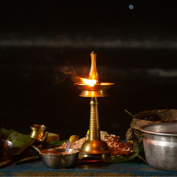 মার্গশীর্ষ বা অগ্রহায়ণের অমাবস্যা পালিত হবে ৩০ নভেম্বর। সেদিন ভোর ৫.৫৯ মিনিটে শুরু এই তিথি। থাকবে পর দিন সকাল ৭.২০ মিনিটে।