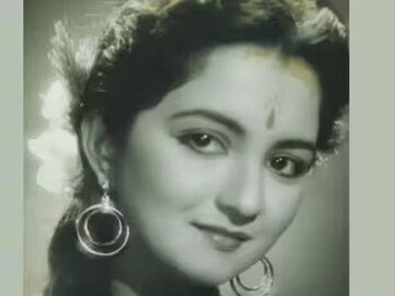 জয়া কিংবা রেখা নন, এই অভিনেত্রীর প্রাণ বাঁচাতেই আগুনে ঝাঁপিয়ে পড়েন অমিতাভ!