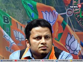 রাজনীতি ছাড়ছেন অনুপম হাজরা?