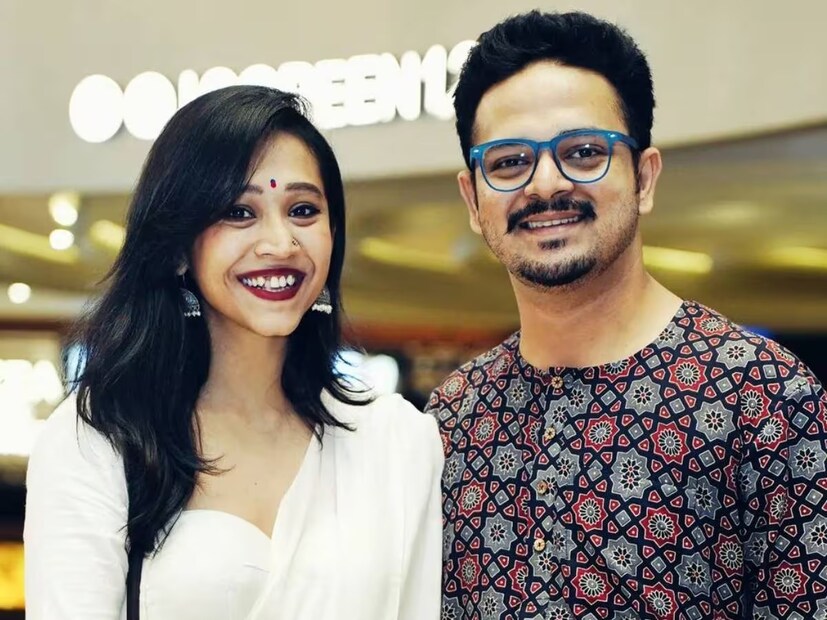 বিয়ের মেনুতেও ছিল দুজনের পছন্দের খাবার। মাছের মধ্যে ছিল পমফ্রেট এবং ভেটকি পাতুরি। ছিল মাটন বিরিয়ানি আর চিকেন চাপ। (ছবি সৌজন‍্য- সোশ‍্যাল মিডিয়া)