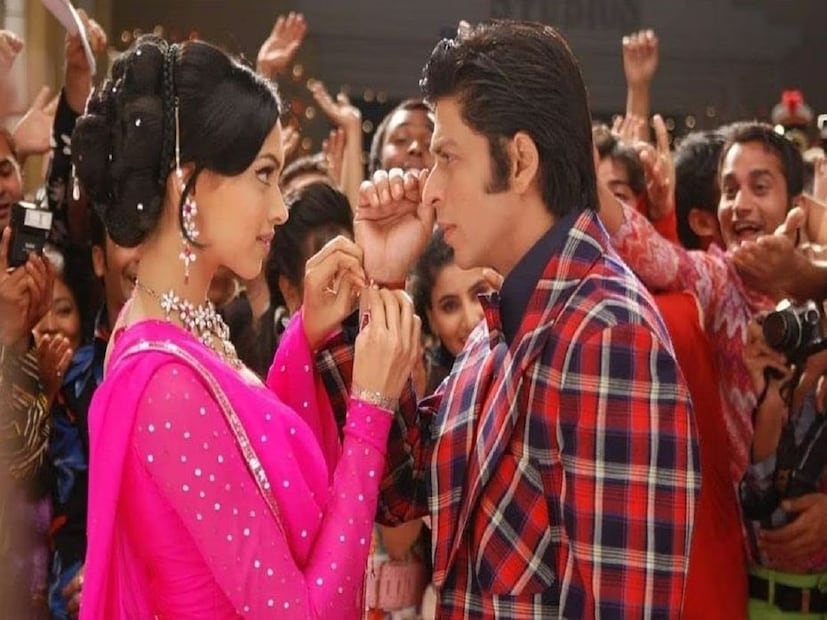 সবাই মনে করেন দীপিকা তাঁর অভিনয় জীবন শুরু করেছিলেন 'ওম শান্তি ওম' দিয়ে, কিন্তু দক্ষিণ ফিল্ম ইন্ডাস্ট্রিতে প্রথম কাজ করার কারণে তা নয়। ২০০৬সালে কন্নড় ছবি 'ঐশ্বরিয়া' দিয়ে তাঁর অভিনয় জীবন শুরু করেন দীপিকা পাডুকোন। এতে তিনি সুপারস্টার উপেন্দ্রের সঙ্গে স্ক্রিন শেয়ার করেছেন। তবে দীপিকা পাড়ুকোন সবচেয়ে বেশি জনপ্রিয়তা পেয়েছেন 'ওম শান্তি ওম' ছবি থেকে।
