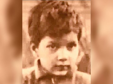 গ্যারেজে ঠাঁই, ২০০টাকা বেতন, বাদশা-সলমনের থেকে বেশি হিট, নায়কের জীবনসংগ্রাম নজির