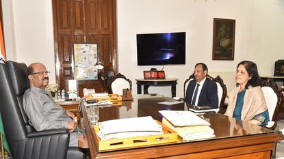 সন্দেশখালি নিয়ে বৈঠক সন্দেশখালি নিয়ে বৈঠক