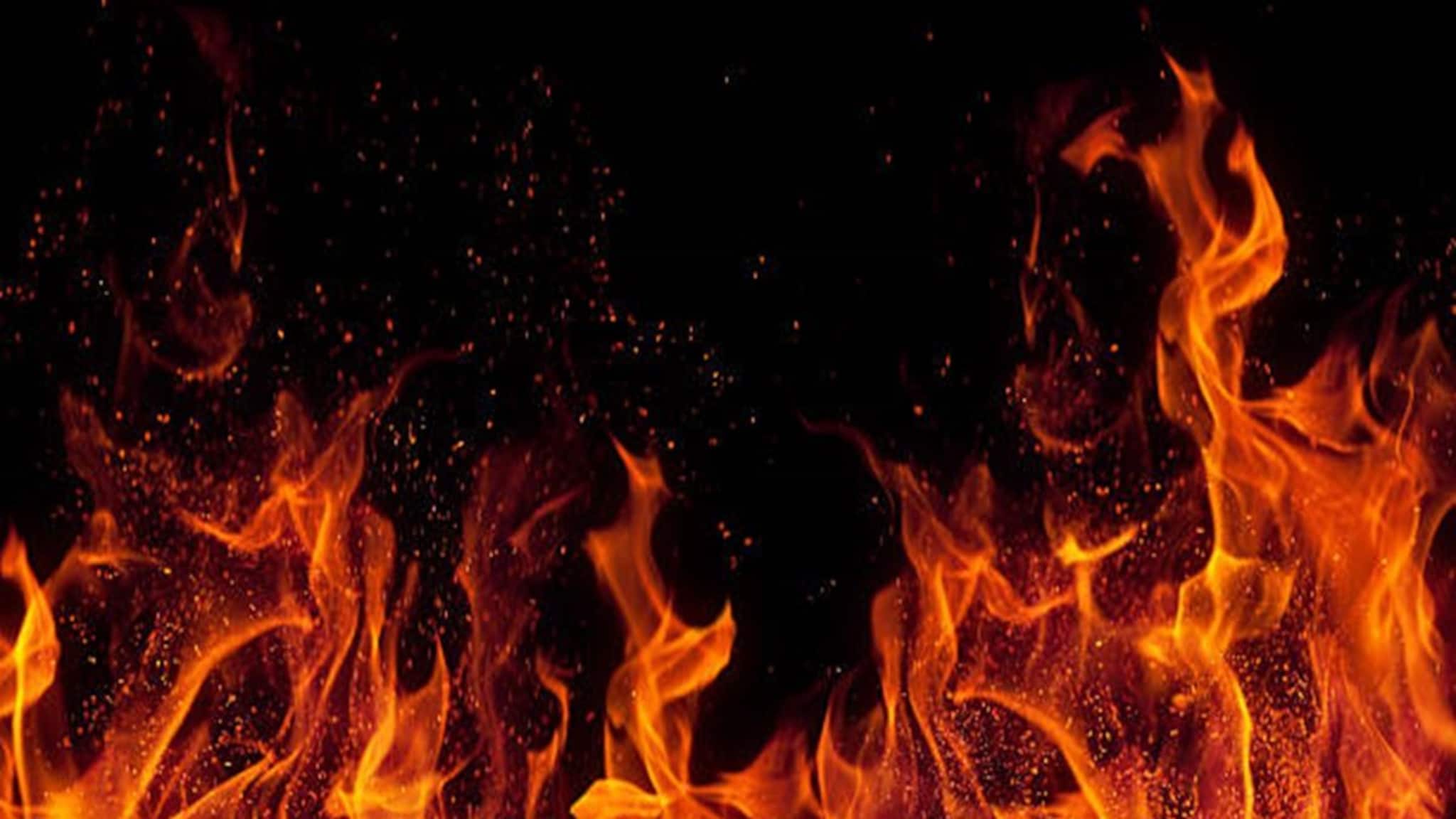 Fire: ভোররাতের ভয়াবহ আগুন ভস্মীভূত প্লাস্টিক কারখানা! এলাকায় চাঞ্চল্য