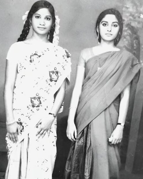 অপরূপা সুন্দরী, তীক্ষ্ণ চোখের চাউনি, নিটোল শরীরে গড়ন, ৭-৮ দশকের অভিনেত্রী উপহার দিয়েছেন একের পর এক হিট সিনেমা৷ দক্ষিণ ফিল্ম ইন্ডাস্ট্রি থেকে বলিউডে পা রাখেন৷ সেখানেও তিনি সফল৷ এরপর আসেন রাজনীতির ময়দানে৷ সেখানেও আসে সাফল্য৷ তবে ব্যক্তিগত জীবেন তিনি একেবারেই সফল নন৷ প্রেমে পড়েছিলেন এবং বিয়ে করেছিলেন, তবে স্ত্রী হওয়ার পরেও তিনি অভাগা থেকে গেছেন। কে এই অভিনেত্রী?