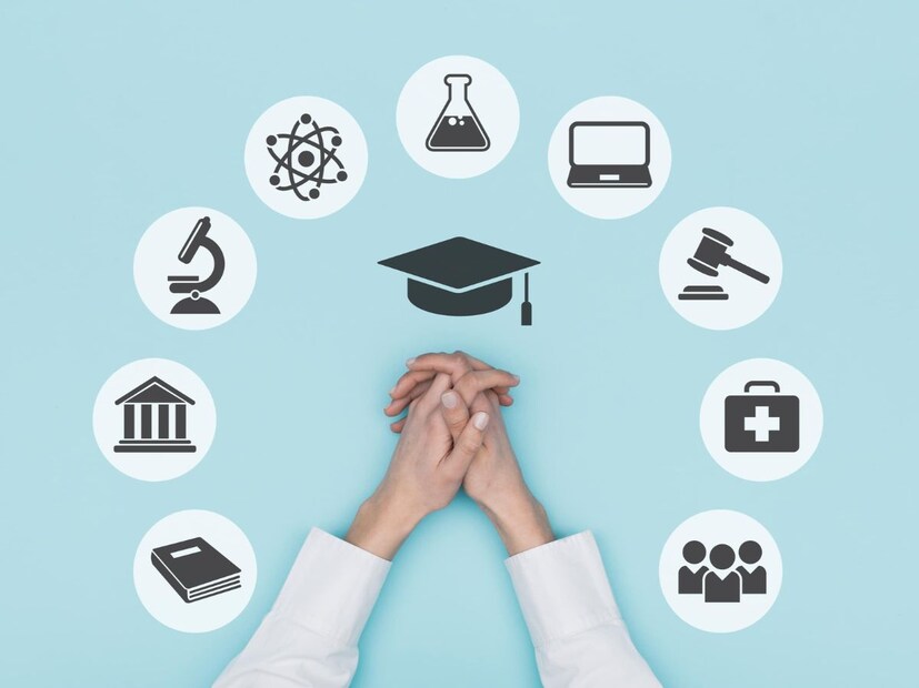 সকালে ঘুম থেকে উঠে হাতের তালুর দিকে তাকান এতে মঙ্গল হবে৷ 