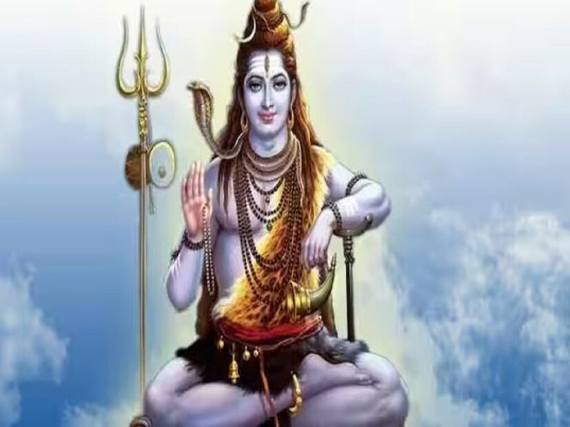 মহাশিবরাত্রি ২০২৪ কোন দিনে?এই বছর ফাল্গুন কৃষ্ণ চতুর্দশী তিথি ৮মার্চ শুক্রবার রাত ৯.৫৭ থেকে শুরু হবে এবং এই ৯মার্চ শনিবার সন্ধ্যা ৬.১৭ পর্যন্ত চলবে৷  মহাশিবরাত্রির পূজার রাতের পুজো ৮ই মার্চ হবে। ফলে ৮মার্চ শুক্রবার মহাশিবরাত্রির তিথি পালন হবে।