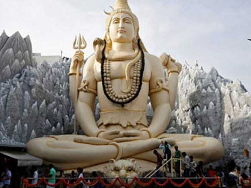 মহাশিবরাত্রি ২০২৪ রাত চার প্রহর পুজোর মুহুর্ত-মহাশিবরাত্রির রাতে প্রথম প্রহর পুজোর মুহুর্ত-সন্ধে ৬.২৫ থেকে রাত ৯.২৮ ৷ মহাশিবরাত্রির রাতে দ্বিতীয় প্রহর পুজোর মুহুর্ত-রাত ৯.২৮ থেকে রাত ১২.৩১৷ মহাশিবরাত্রির রাতে তৃতীয় প্রহর পুজোর মুহুর্ত-৯মার্চ সকাল ভোর ১২.৩১ থেকে ৩.৩৪ পর্যন্ত৷ মহাশিবরাত্রির রাতে চতুর্থ প্রহর পুজোর শুভ সময়-৯ মার্চ ৩.৩৪ থেকে সকাল ৬.৩৭ পর্যন্ত৷