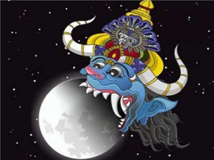 : বৈদিক জ্যোতিষ শাস্ত্র অনুসারে রাহু ও কেতুকে পাপী গ্রহ বলা হয়ে৷ প্রায় ১৫ থেকে ১৮ মাসের অন্তরে নিজের অবস্থান বদলায়৷ ফলে প্রতিটা রাশির জাতক-জাতিকার জীবনে এর বড়সড় প্রভাব পড়ে৷ রাহু গ্রহের কথা বলতে হলে ৩০ অক্টোবর মেষ রাশি থেকে বার হয়ে মীন রাশিতে প্রবেশ করেছে রাহু৷ ২০২৪ সালেও মীন রাশিতেই থাকবে লম্বা একটা সময়৷