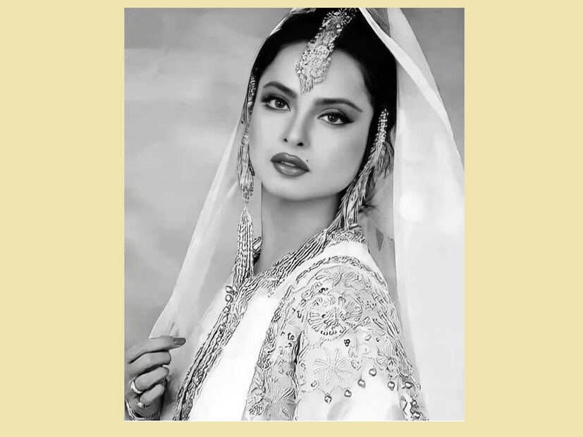 রেখা একাধিক সাক্ষাৎকারে জানিয়েছেন,  তিনি যখন খুব ছোট ছিলেন তখন তাঁর বাবা তাঁর মাকে ছেড়ে চলে যান এবং তাঁর মা -বোনদেরও দায়িত্ব নেননি৷ এমন পরিস্থিতিতে রেখা পরিবারের দায়িত্ব নেওয়ার দায়িত্ব নেন৷