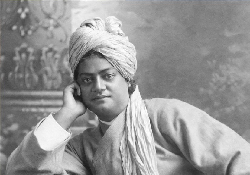 অনেকেই জানেন না, স্বামীজির প্রিয় খাবারের মধ্যে ছিল কাঁচা লঙ্কা। রীতিমতো প্রতিযোগিতা করে তিনি কাঁচা লঙ্কা খেতেন। 