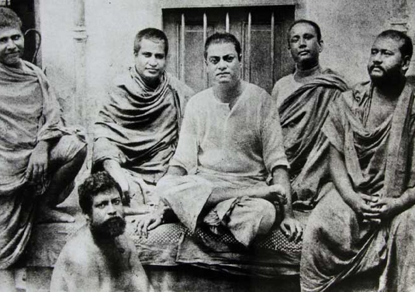 একবার এক অবাঙালি সাধুর কাছে তিনি স্বীকার করেছিলেন, কাঁচা লঙ্কা খেতে তাঁর বড় ভাল লাগে। 