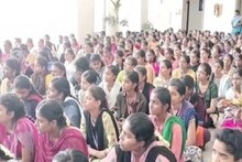 কলা গাছের থোড় দিয়ে অরগ্যানিক স্যানিটারি প্যাড বানিয়ে চমকে দিল স্কুল পড়ুয়ারা!