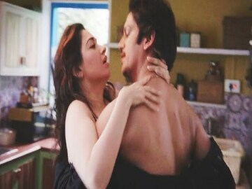 কেলেঙ্কারি! সবচেয়ে লম্বা 'কিসিং-সিন'! কতক্ষণ চলেছিল জানেন? ৯১ বছর আগেই শোরগোল...