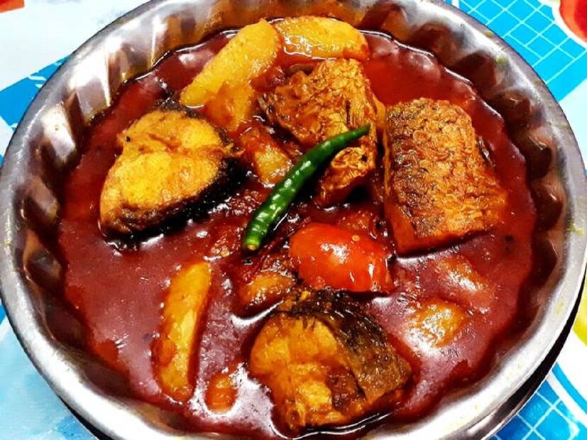 জানেন কি, আপনি দিনের পর দিন নিশ্চিন্তে খেয়ে যাচ্ছেন অথচ সেই তালিকায় হয়তো আছে এমন অনেক মাছ যা মোটেও খাওয়া উচিত নয়। গর্ভবতী, প্রসূতি নারী এবং যেসব নারী মা হওয়ার চিন্তাভাবনা করছেন তাদের মেথিলমার্কারি আছে এমন মাছ খাওয়া থেকে বিরত থাকতে হবে।