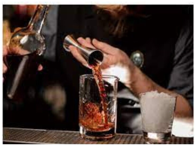 এক পেগ, দু পেগ..। এই পেগ শব্দ পানপাত্রের মাপ হিসেবে ব্যবহার করা হয়। তবে জানেন কি, একমাত্র ভারত ও নেপালেই এই শব্দটি ব্যবহার করা হয়। এক পেগ, দু পেগ..। এই পেগ শব্দ পানপাত্রের মাপ হিসেবে ব্যবহার করা হয়। তবে জানেন কি, একমাত্র ভারত ও নেপালেই এই শব্দটি ব্যবহার করা হয়।