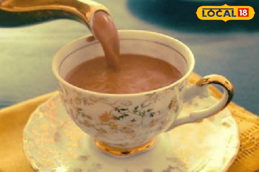 সকালে বাথরুম করার জন্য অনেকেই দুধ চা পান করে থাকেন। তবে দুধ চা শরীরের মধ্যে কোষ্ঠকাঠিন্যের সমস্যা বাড়িয়ে দিতে পারে অনেকটাই। যাঁদের রক্তচাপ উঠা-নামা করে, তাঁদের এই চা পান করা উচিত নয়।