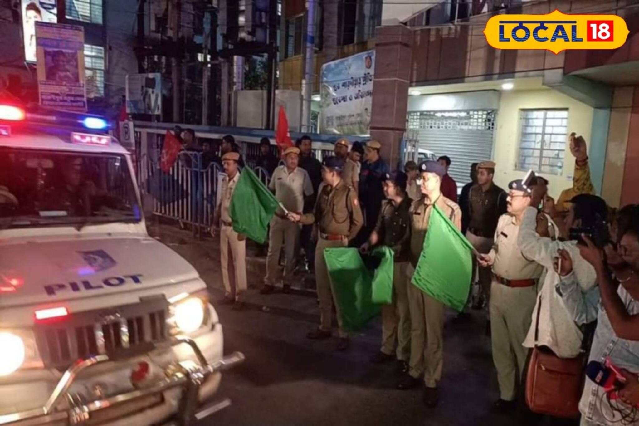 ১১২ ডায়াল করলেই দোরগোড়ায় পুলিশ