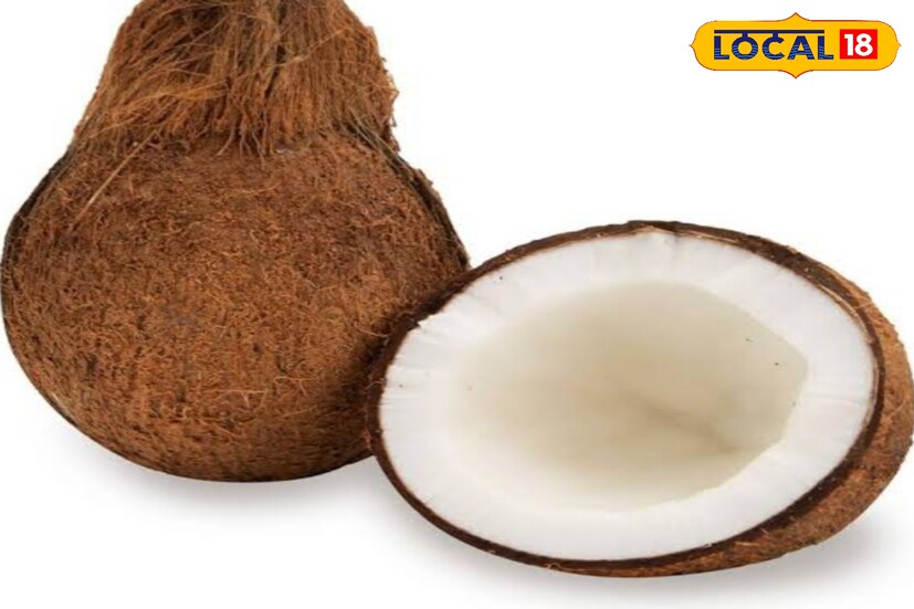 হৃদযন্ত্র ভালো রাখে নারকেল। এটি রক্তে কোলেস্টেরলের পরিমাণ কমিয়ে হৃদরোগের সমস্যা দূর করে। নারকেলে থাকে স্বাস্থ্যকর ফ্যাট। যা কোলেস্টেরল বাড়ায় না বরং আথেরোসক্লেরোসিসের ঝুঁকি কমিয়ে হার্ট ভালো রাখতে সহায়তা করে।