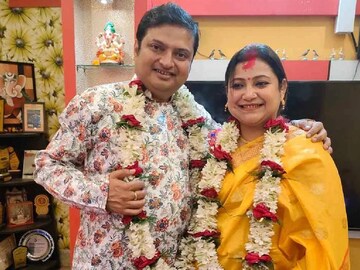 বিশ্বনাথ বসু এবং তাঁর স্ত্রী দেবিকা বসু