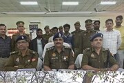 জঙ্গল থেকে আসছিল অদ্ভূত আওয়াজ,পুলিশি হানায় চোখের সামনে উঠে এল হাড়হীম দৃশ্য