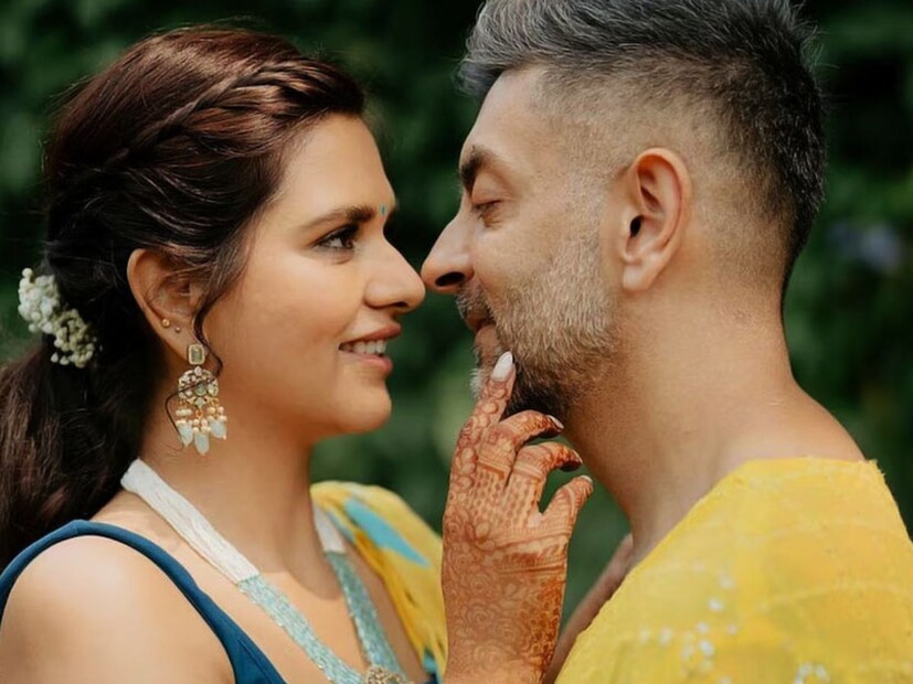 নিখিল লেখেন, ‘এই বছরের জানুয়ারিতে, দলজিৎ তাঁর ছেলে জেডনের সঙ্গে কেনিয়া ছেড়ে ভারতে ফিরে যাওয়ার সিদ্ধান্ত নিয়েছে। যার ফলে শেষ পর্যন্ত আমাদের বিচ্ছেদ ঘটে। আমরা দু’জনেই বুঝতে পেরেছিলাম যে আমাদের মেলানো মেশানো পরিবারের ভিত্তি ততটাও শক্তিশালী নয় যতটা আমরা আশা করেছিলাম।’ 