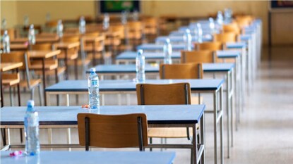 চাকরিতে দুর্নীতি আটকাতে নয়া আইন
চাকরিতে দুর্নীতি আটকাতে নয়া আইন