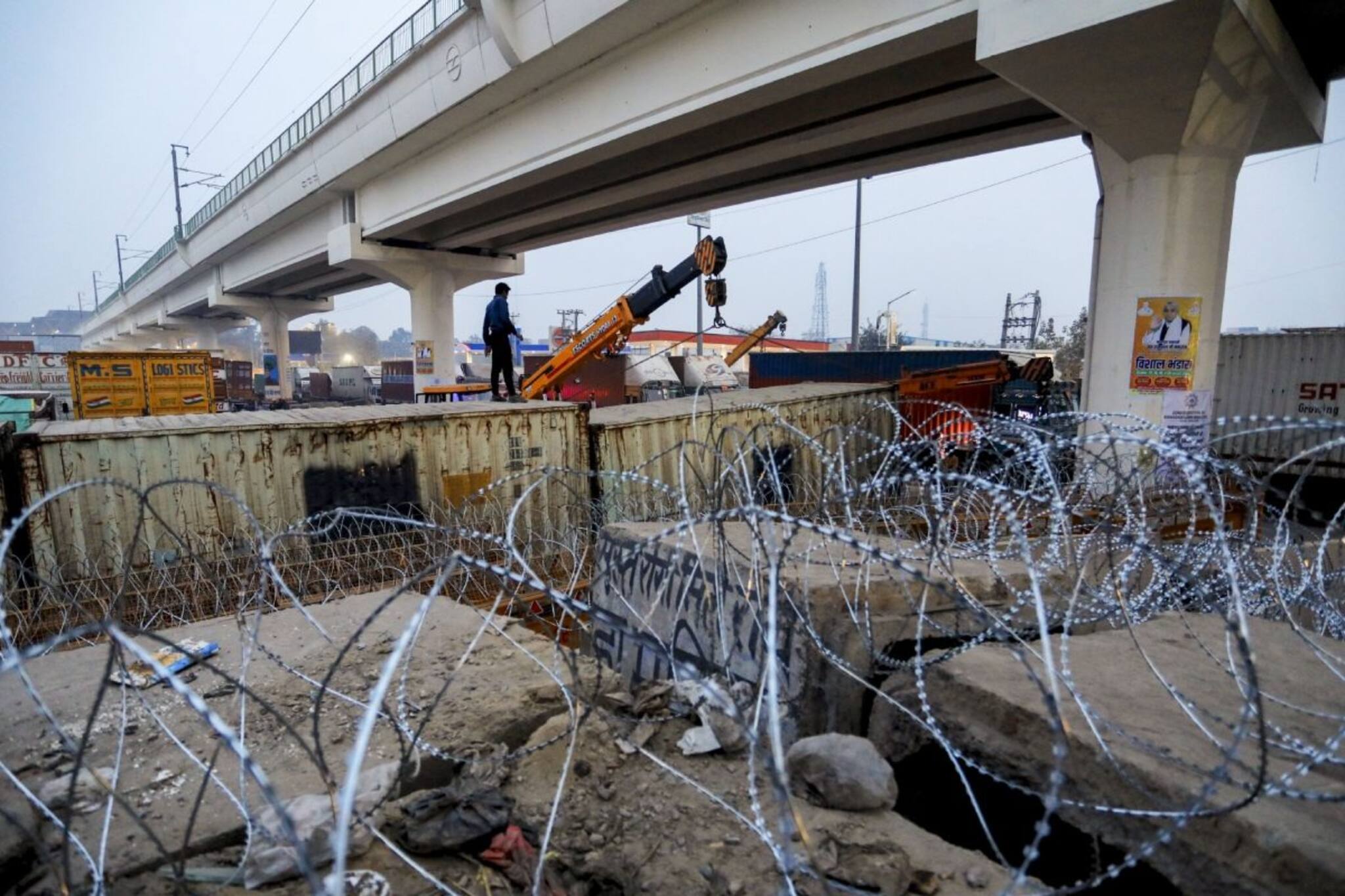 কৃষক আন্দোলন চলবেই, জানালেন নেতারা, হরিয়ানায় বন্ধ ইন্টারনেট, পঞ্জাবে সতর্কতা