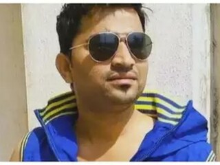 অকালে চলে গেলেন সুনীল