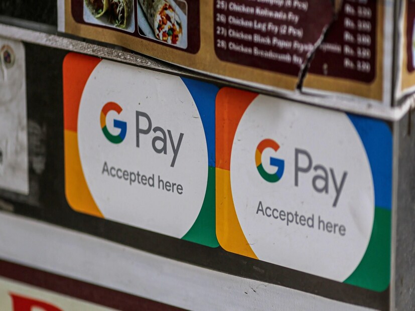 Google Pay মার্কিন যুক্তরাষ্ট্রে  এই পরিষেবা বন্ধ করে দেবে৷ বৃহস্পতিবার, টেক জায়ান্ট, তার ব্লগে এই  ঘোষণা করেছে যে মার্কিনিরা ৪ জুন পর্যন্ত অর্থ আদান- প্রদানকারী অ্যাপটি ব্যবহার করতে পারবেন৷  তারপরে তাঁদের ব্যাঙ্ক অ্যাকাউন্টে Google Pay ব্যালেন্স ট্রান্সফার করে নিতে পারবেন৷