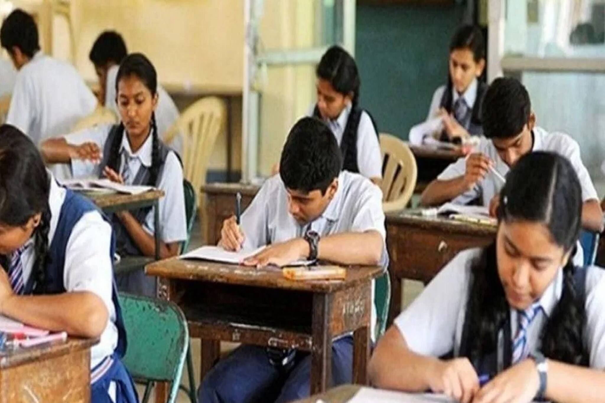 উচ্চ মাধ্যমিকে একের পর এক পরীক্ষার্থীর পরীক্ষা বাতিল, এখনও পর্যন্ত ১৭! কেন?