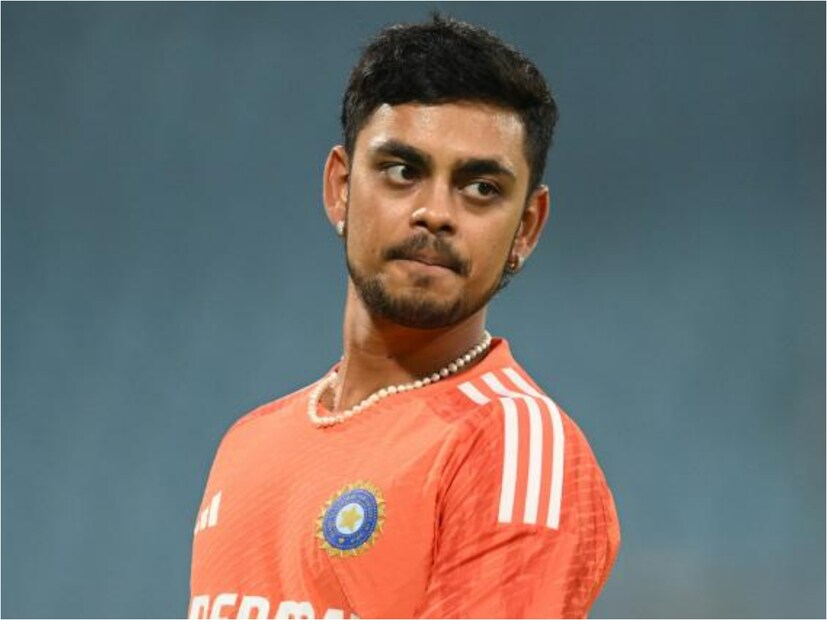 বিসিসিআই চুক্তি অনুযায়ী বি ক্যাটেগরির ক্রিকেটাররা বছরে ৩ কোটি ও সি-তে বছরে ১ কোটি টাকা করে পেয়ে থাকেন। ফলে সেই টাকা শ্রেয়স ও ঈশান পাবে না। তবে এই সময়ে ভারতের হয়ে ম্যাচ খেললে কেবল ম্যাচ ফি টুকু পাবেন দুই ক্রিকেটার।