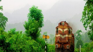 ভারতীয় রেলের স্পেশ্যাল ট্রেন ঘোষণা